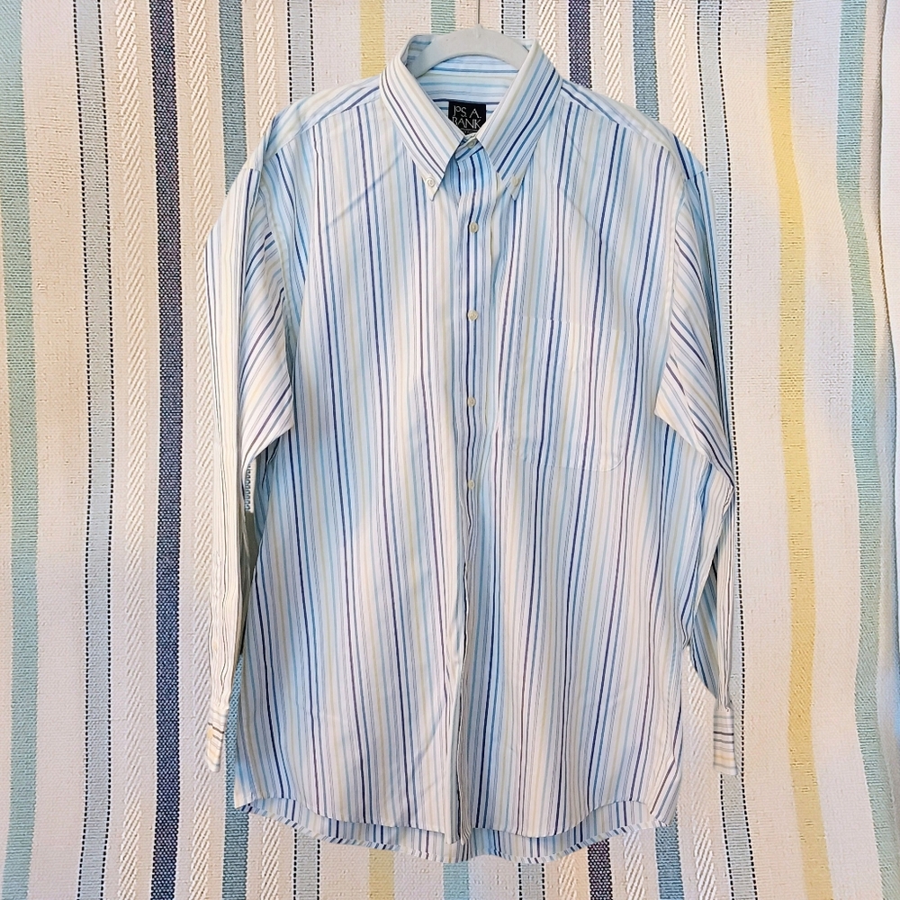 Men's Jos A Bank White Blue Striped Long Sleeve  Button Down Dress Shirt Medium